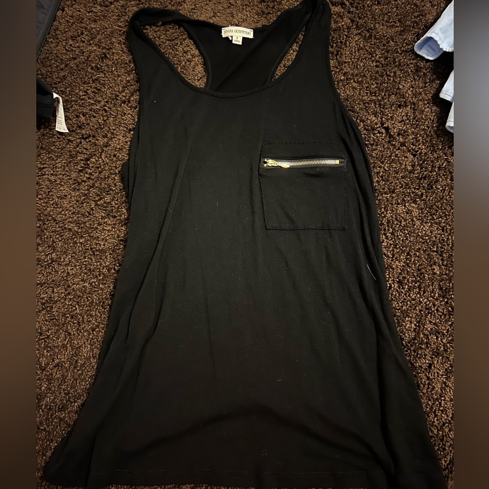 Tank - Picture 2 of 2